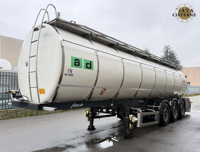 BATA CISTERNA ALIMENTARE SANTI-MENCI ANNO 05-2010 - Semi-trailer tangki: gambar 1 BATA CISTERNA ALIMENTARE SANTI-MENCI ANNO 05-2010 - Semi-trailer tangki: gambar 1
