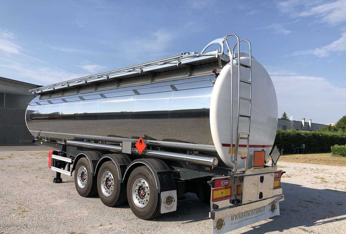 Bata CISTERNA MODELLO CHIMICA L4BH 33.000LT NUOVA - Semi-trailer tangki: gambar 2 Bata CISTERNA MODELLO CHIMICA L4BH 33.000LT NUOVA - Semi-trailer tangki: gambar 2