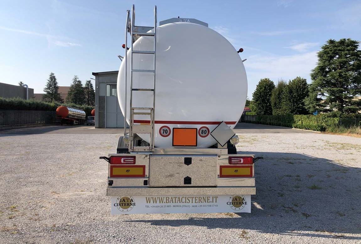 Bata CISTERNA MODELLO CHIMICA L4BH 33.000LT NUOVA - Semi-trailer tangki: gambar 3 Bata CISTERNA MODELLO CHIMICA L4BH 33.000LT NUOVA - Semi-trailer tangki: gambar 3