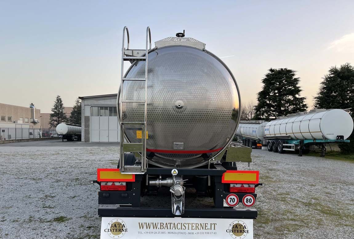 Bata CISTERNA MODELLO STANDARD NON ISOLATA 31.000LT NUOVA - Semi-trailer tangki: gambar 2 Bata CISTERNA MODELLO STANDARD NON ISOLATA 31.000LT NUOVA - Semi-trailer tangki: gambar 2