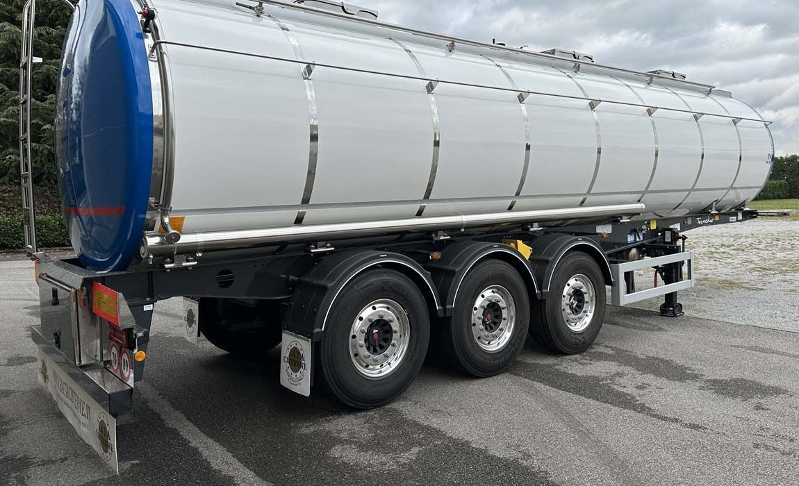 Bata CISTERNA SUPER LIGHT NUOVA - Semi-trailer tangki: gambar 4 Bata CISTERNA SUPER LIGHT NUOVA - Semi-trailer tangki: gambar 4