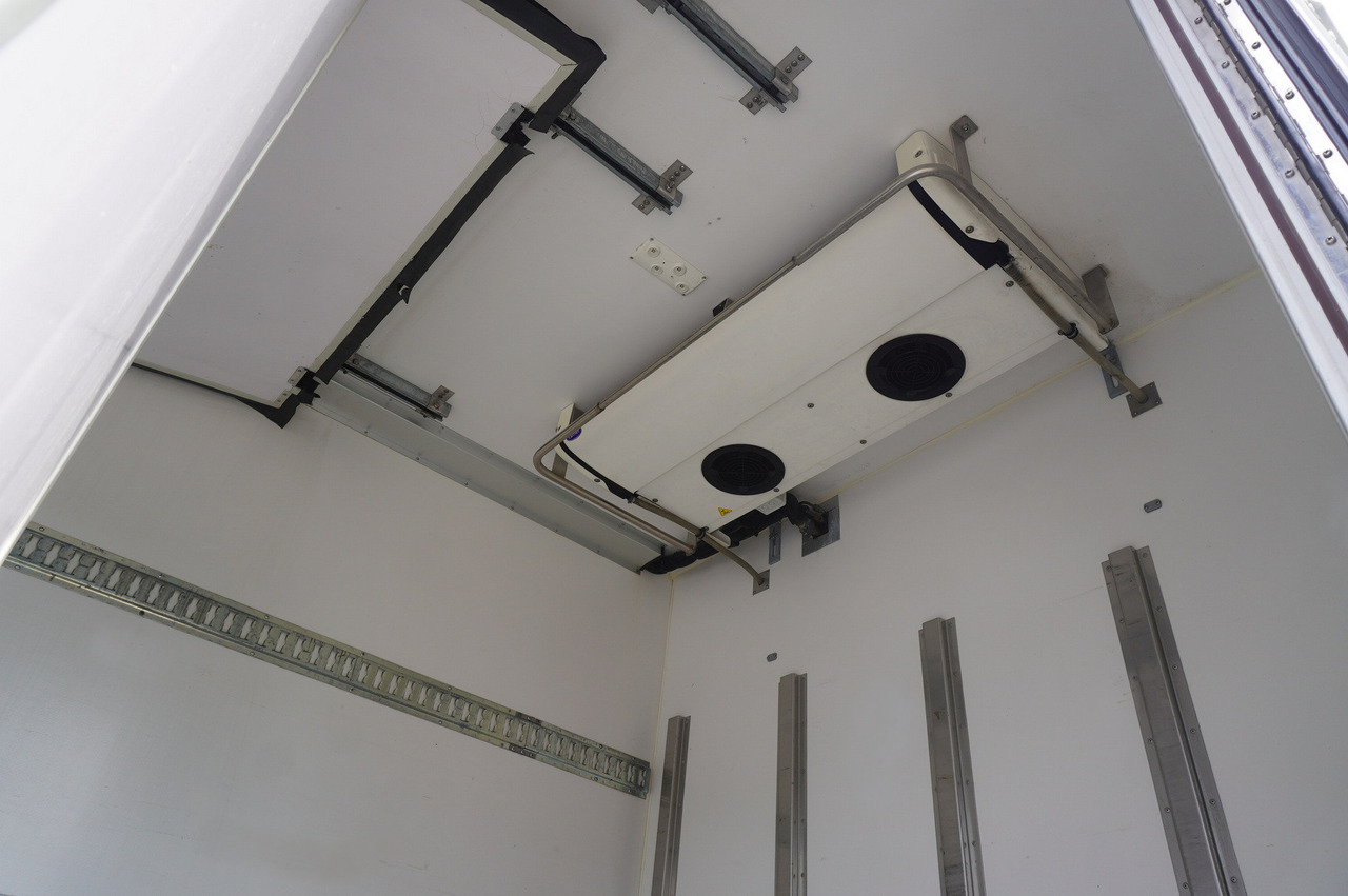 Truk berpendingin DAF LF 220 / Refrigerator 16 EPAL Multitemp / Carrier Supra 1150 MT / Palfinger 1500 kg: gambar 11