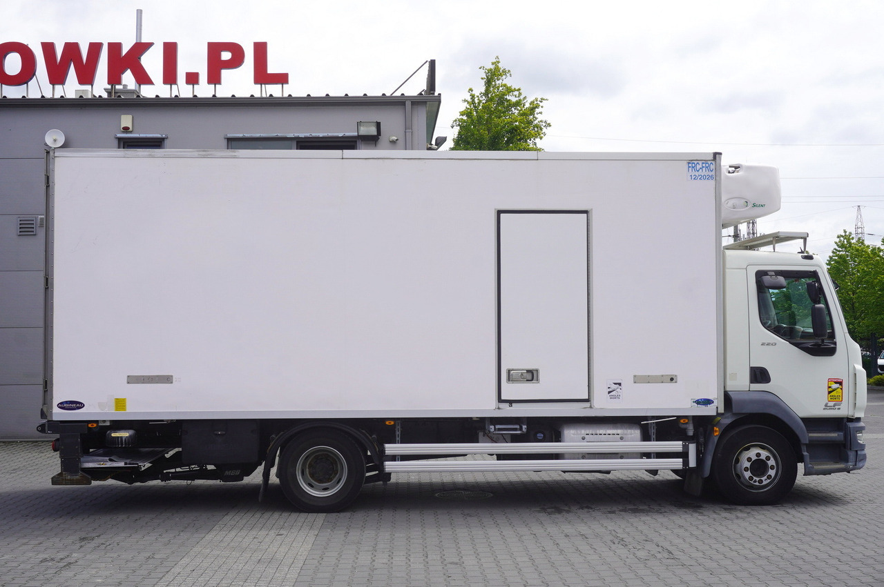 DAF LF 220 / Refrigerator 16 EPAL Multitemp / Carrier Supra 1150 MT / Palfinger 1500 kg - Truk berpendingin: gambar 2 DAF LF 220 / Refrigerator 16 EPAL Multitemp / Carrier Supra 1150 MT / Palfinger 1500 kg - Truk berpendingin: gambar 2