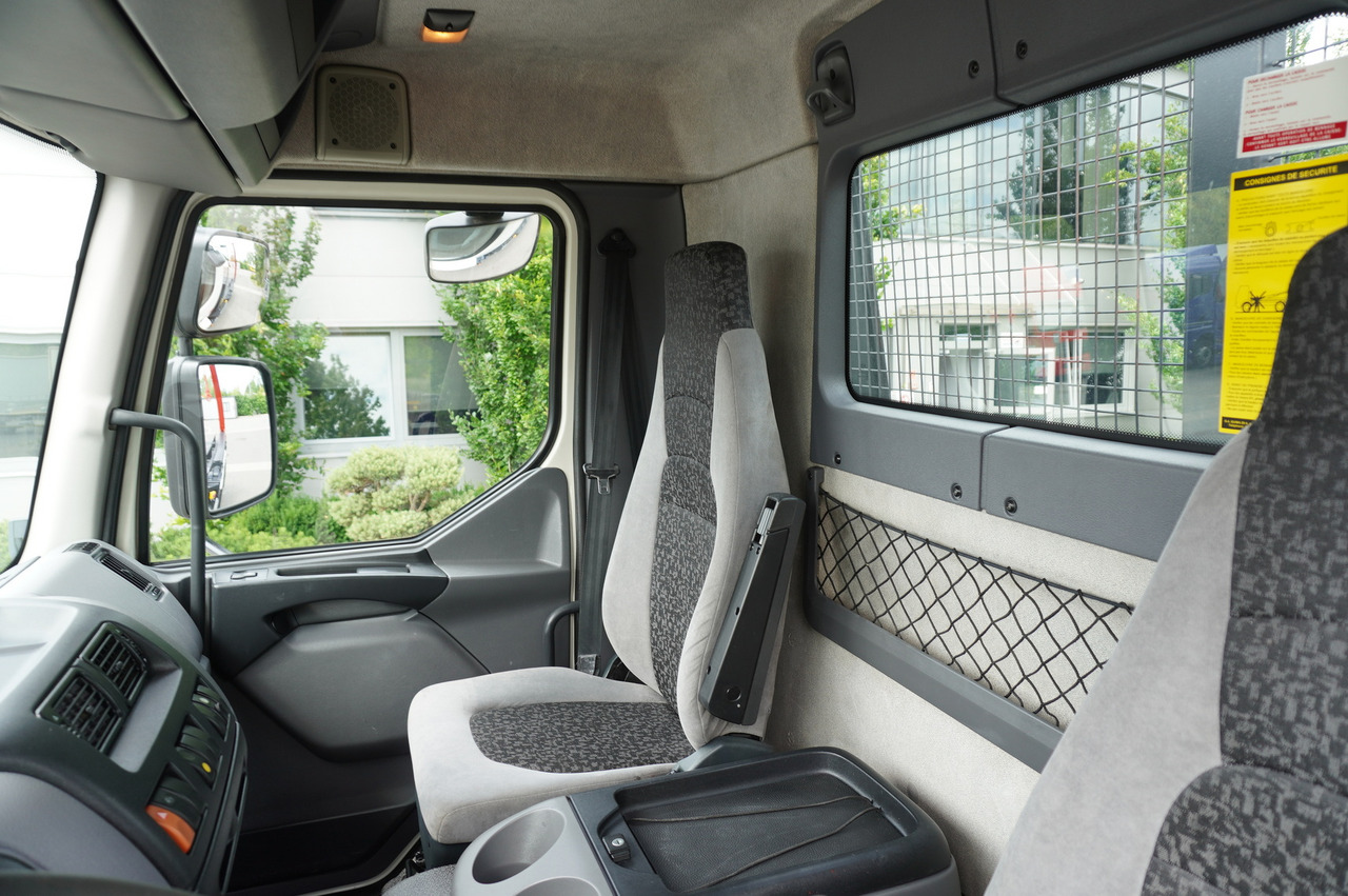 Truk skip loader DAF LF 55.220 Skip loader GUIMA PALFINGER M14T: gambar 30 Truk skip loader DAF LF 55.220 Skip loader GUIMA PALFINGER M14T: gambar 30