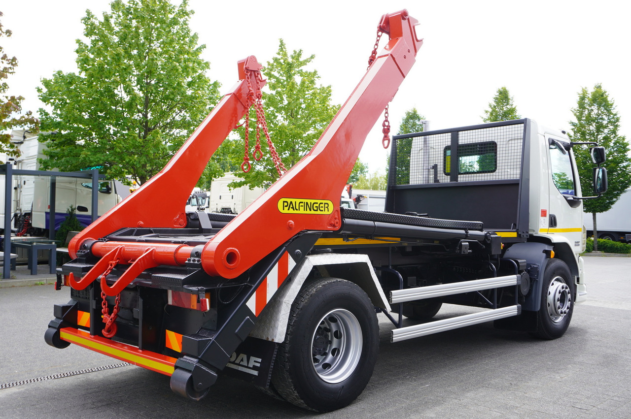 Truk skip loader DAF LF 55.220 Skip loader GUIMA PALFINGER M14T: gambar 6 Truk skip loader DAF LF 55.220 Skip loader GUIMA PALFINGER M14T: gambar 6