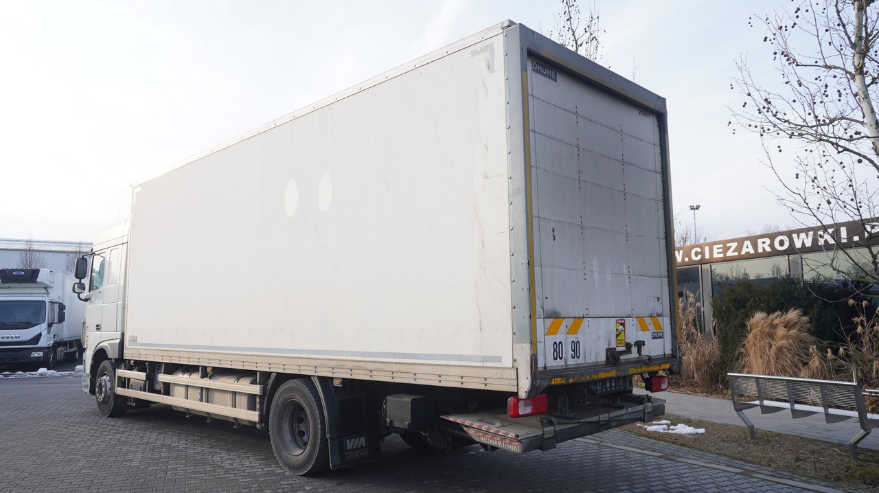 DAF XF 410 EURO 6 /410 HP / 20 EPAL / Dhollandia lift 1500 kg - Truk box: gambar 4 DAF XF 410 EURO 6 /410 HP / 20 EPAL / Dhollandia lift 1500 kg - Truk box: gambar 4