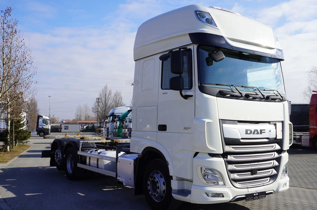 DAF XF 480 SSC / 6x2 / BDF / standard / 380 tho.km - Pengangkut kontainer/ Container truck: gambar 3 DAF XF 480 SSC / 6x2 / BDF / standard / 380 tho.km - Pengangkut kontainer/ Container truck: gambar 3