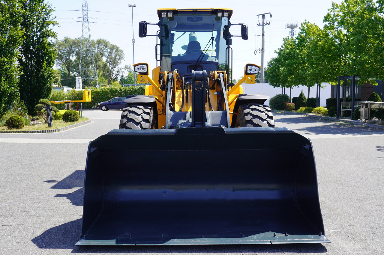 HYUNDAI HL940A articulated loader / year 2021 / weight 13.5t year of production 2021 - Wheel loader: gambar 5 HYUNDAI HL940A articulated loader / year 2021 / weight 13.5t year of production 2021 - Wheel loader: gambar 5