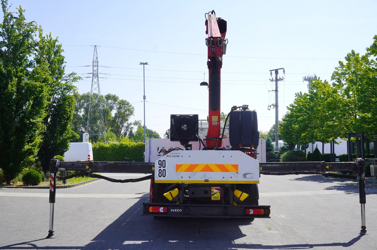 IVECO EUROCARGO 190-280L / FASSI F135A / 8 M / Lift cap. 5580 kg - Truk flatbed, Truk derek: gambar 4 IVECO EUROCARGO 190-280L / FASSI F135A / 8 M / Lift cap. 5580 kg - Truk flatbed, Truk derek: gambar 4