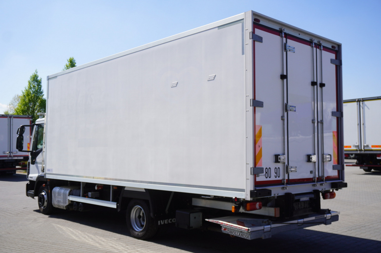 IVECO Eurocargo 100-190 4x2 E6 / Refrigerator / Dhollandia 1.5 T - Truk berpendingin: gambar 3 IVECO Eurocargo 100-190 4x2 E6 / Refrigerator / Dhollandia 1.5 T - Truk berpendingin: gambar 3