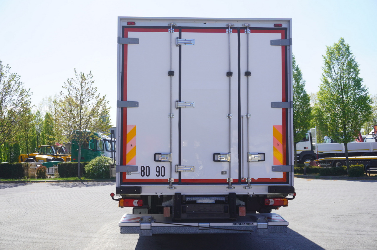 IVECO Eurocargo 100-190 4x2 E6 / Refrigerator / Dhollandia 1.5 T - Truk berpendingin: gambar 4 IVECO Eurocargo 100-190 4x2 E6 / Refrigerator / Dhollandia 1.5 T - Truk berpendingin: gambar 4