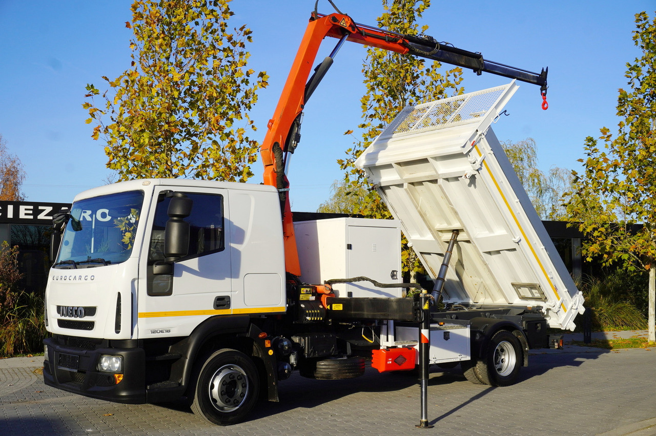 IVECO Eurocargo 120E18 Crane Palfinger / 3-way tipper / sleeper cab - Truk jungkit, Truk derek: gambar 1 IVECO Eurocargo 120E18 Crane Palfinger / 3-way tipper / sleeper cab - Truk jungkit, Truk derek: gambar 1