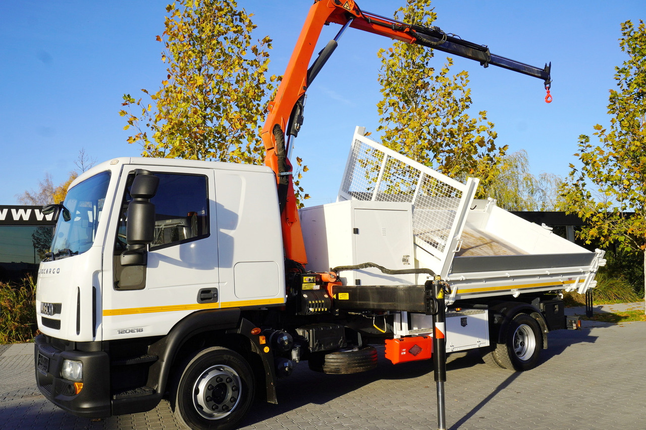 IVECO Eurocargo 120E18 Crane Palfinger / 3-way tipper / sleeper cab - Truk flatbed, Truk derek: gambar 3 IVECO Eurocargo 120E18 Crane Palfinger / 3-way tipper / sleeper cab - Truk flatbed, Truk derek: gambar 3