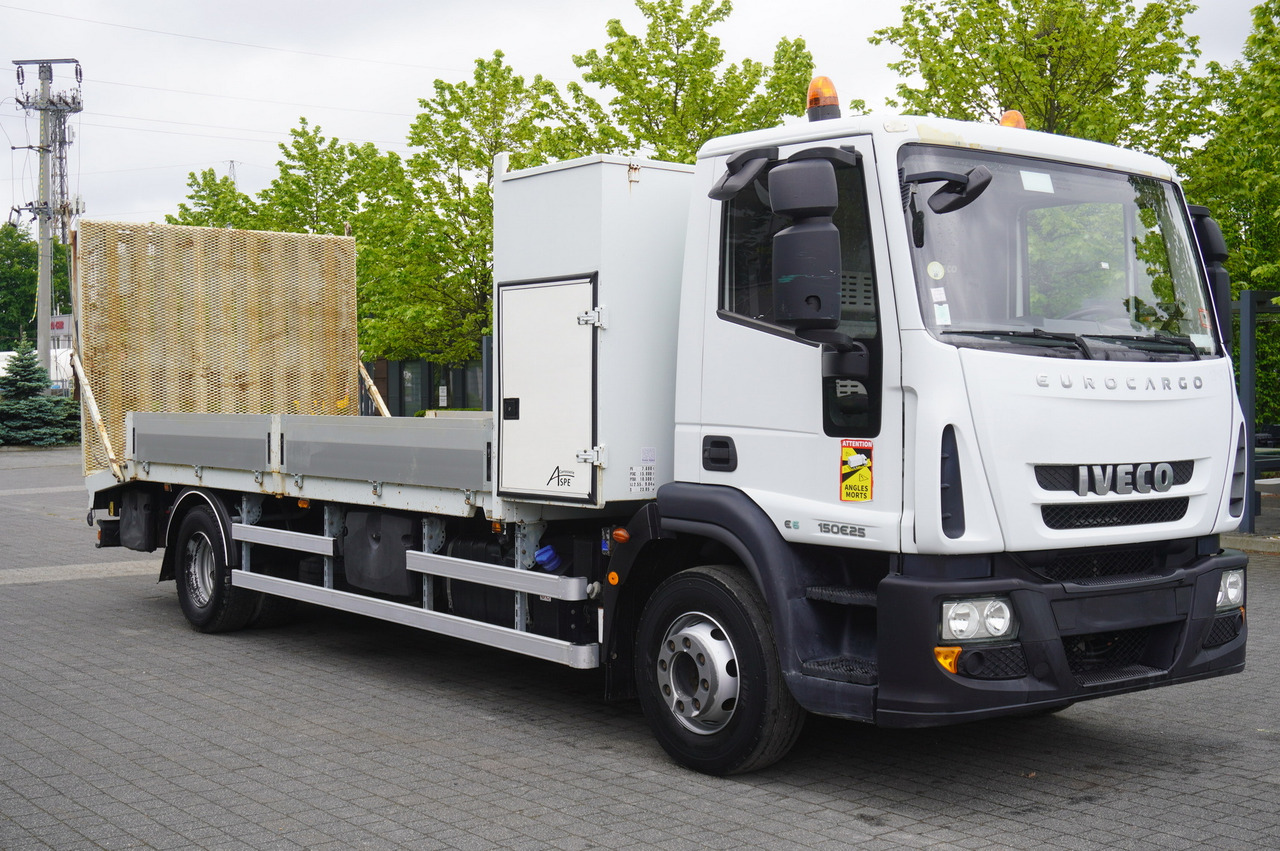 IVECO Eurocargo 150 E25 / 90 tho. km !!! / Tow truck - Mobil derek: gambar 4 IVECO Eurocargo 150 E25 / 90 tho. km !!! / Tow truck - Mobil derek: gambar 4