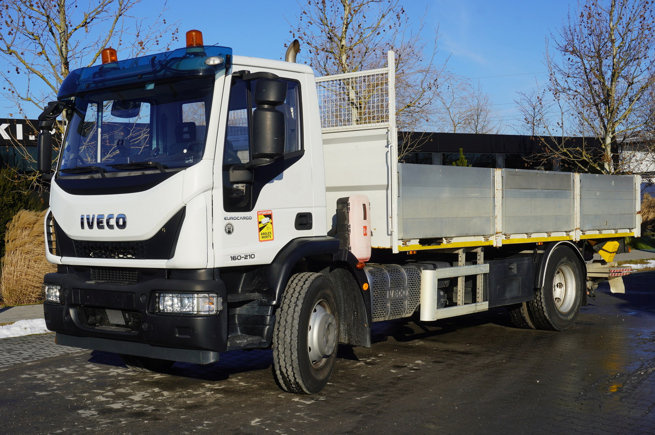 IVECO Eurocargo 160-210 / 75,000 km! / Dhollandia DHS072 lift 2000 kg - Truk flatbed: gambar 1 IVECO Eurocargo 160-210 / 75,000 km! / Dhollandia DHS072 lift 2000 kg - Truk flatbed: gambar 1