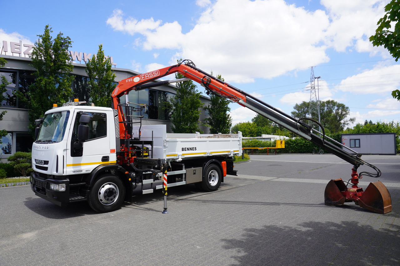 Truk jungkit, Truk derek IVECO Eurocargo 160E22 EEV Dump truck / Bortmatic / Crane FASSI F95A.0.22: gambar 19