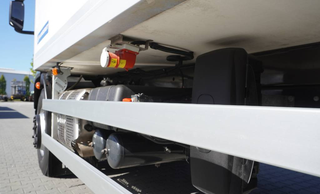 IVECO Eurocargo 190-280L 19t E6 / ATP/FRC to 2025 / Lamberet Refrigerator 22 pallets - Truk berpendingin: gambar 5 IVECO Eurocargo 190-280L 19t E6 / ATP/FRC to 2025 / Lamberet Refrigerator 22 pallets - Truk berpendingin: gambar 5