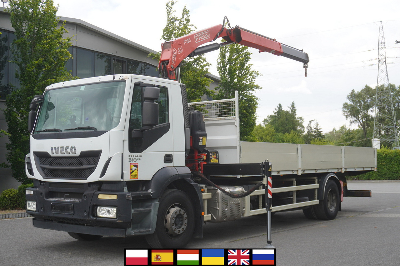 IVECO STRALIS 19.310 E6 / Flatbed 19 EPAL / FASSI F135 / 225 MTH! / 5.7 T - Truk flatbed, Truk derek: gambar 1 IVECO STRALIS 19.310 E6 / Flatbed 19 EPAL / FASSI F135 / 225 MTH! / 5.7 T - Truk flatbed, Truk derek: gambar 1