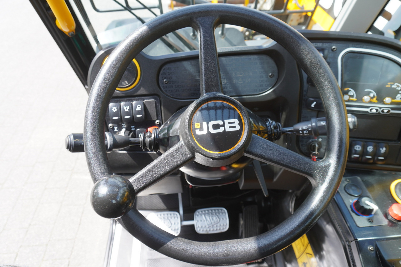 Telehandler JCB 525-60T5 / 2022 / 860 MTH! / 2.5 T / Reach 6 m / joystick: gambar 27