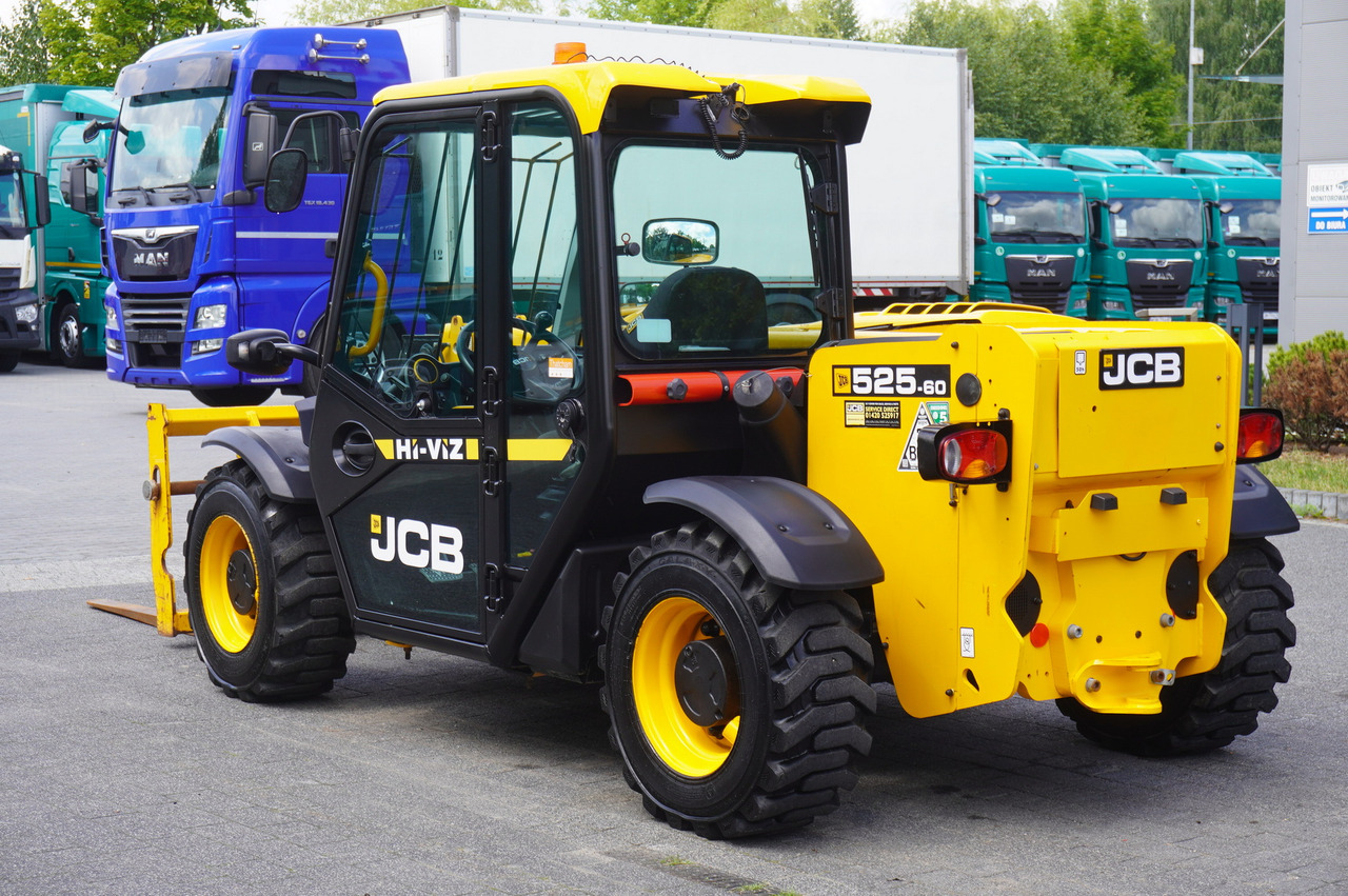 JCB 525-60T5 / 2022 / 860 MTH! / 2.5 T / Reach 6 m / joystick - Telehandler: gambar 4 JCB 525-60T5 / 2022 / 860 MTH! / 2.5 T / Reach 6 m / joystick - Telehandler: gambar 4