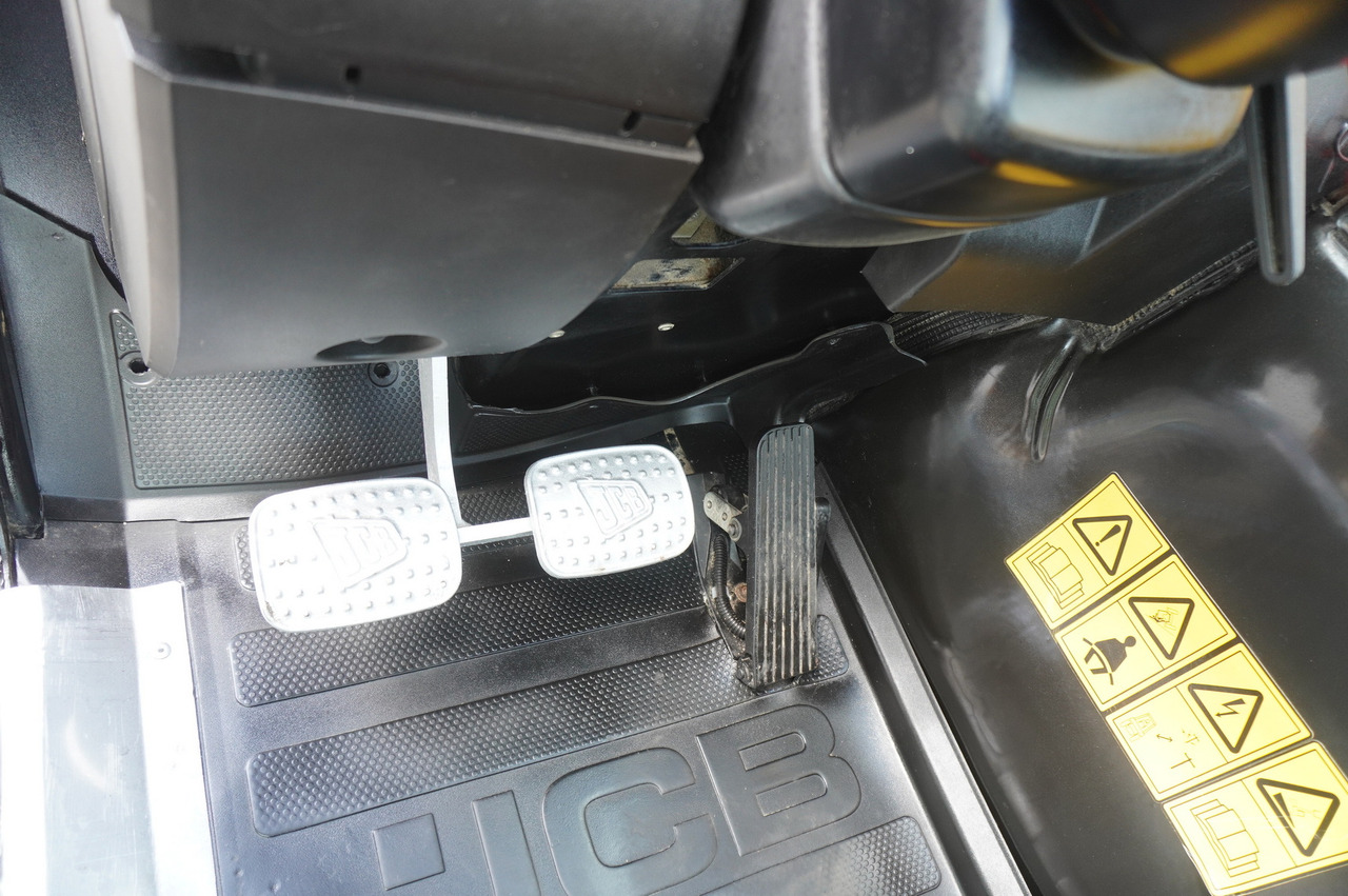 Telehandler JCB 525-60T5 / 2022 / 860 MTH! / 2.5 T / Reach 6 m / joystick: gambar 30