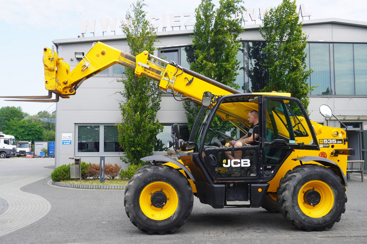 JCB 535-95 / 3.5 T / range 9.5 m / joystick / 2021 - Loader depan teleskopik: gambar 2 JCB 535-95 / 3.5 T / range 9.5 m / joystick / 2021 - Loader depan teleskopik: gambar 2