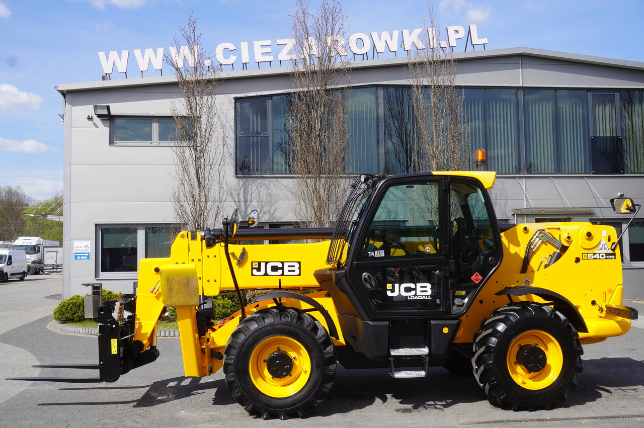 JCB 540-170 Telescopic Loader / 17m / joystick - Loader depan teleskopik: gambar 4 JCB 540-170 Telescopic Loader / 17m / joystick - Loader depan teleskopik: gambar 4