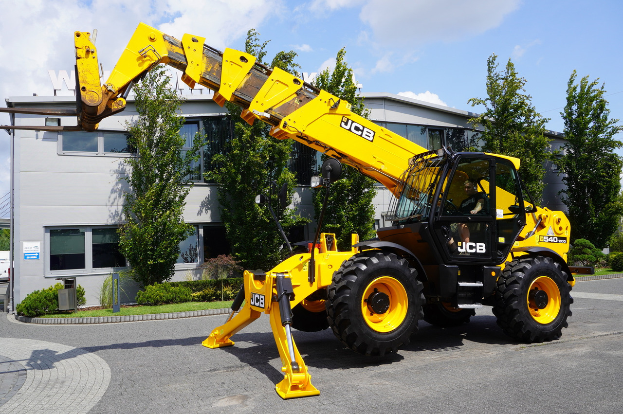 JCB 540-200 Telescopic Loader / 20 m reach / joystick / 2 units - Loader depan teleskopik: gambar 3 JCB 540-200 Telescopic Loader / 20 m reach / joystick / 2 units - Loader depan teleskopik: gambar 3