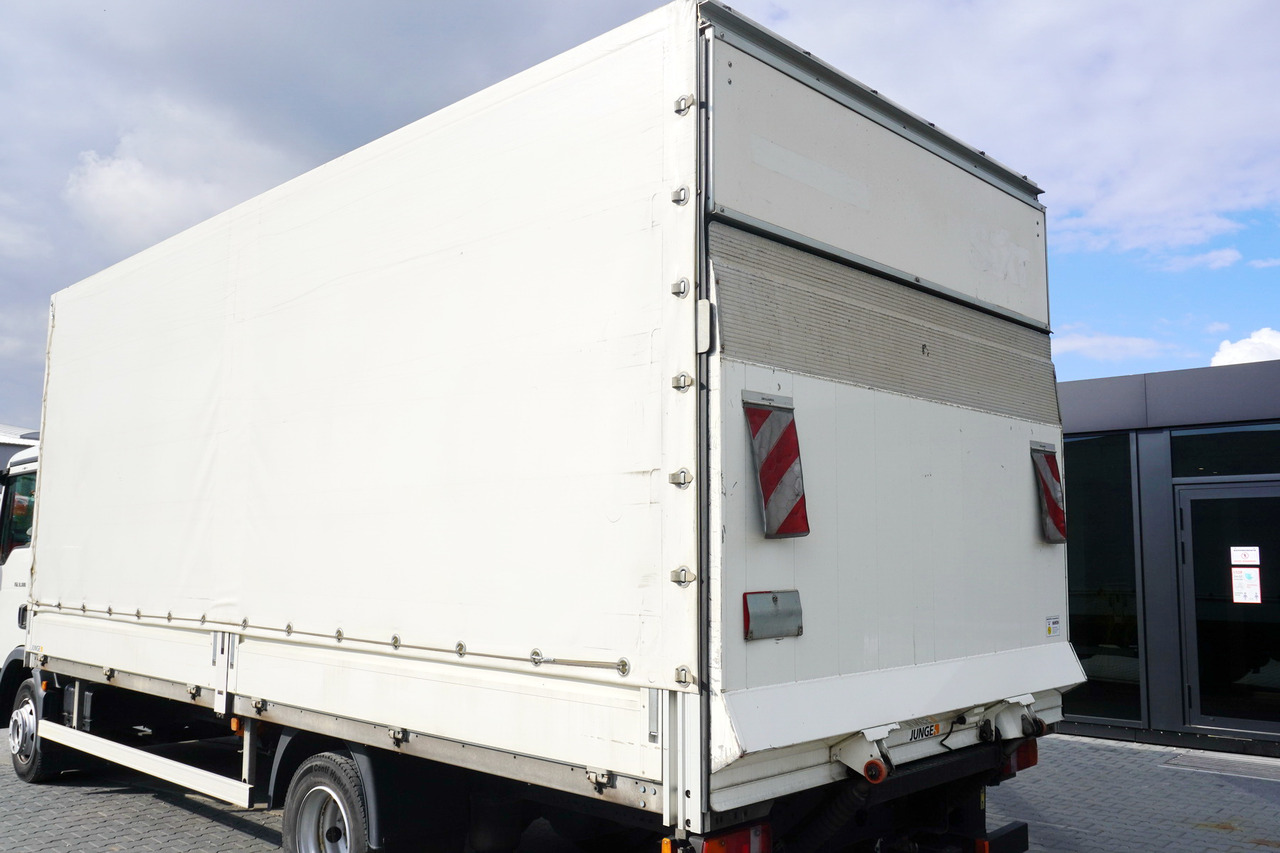 JUNGE Tarpaulin body + lift Dhollandia 1000 kg - Tukar tubuh tirai: gambar 4 JUNGE Tarpaulin body + lift Dhollandia 1000 kg - Tukar tubuh tirai: gambar 4