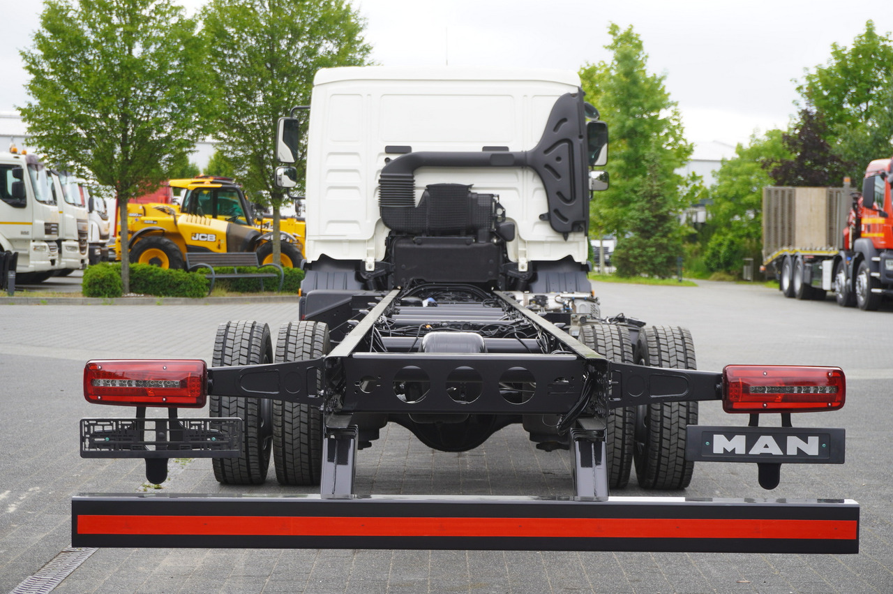 MAN TGL 12.190 / Chassis 8 m / 100 tho. km - Truk sasis: gambar 5 MAN TGL 12.190 / Chassis 8 m / 100 tho. km - Truk sasis: gambar 5
