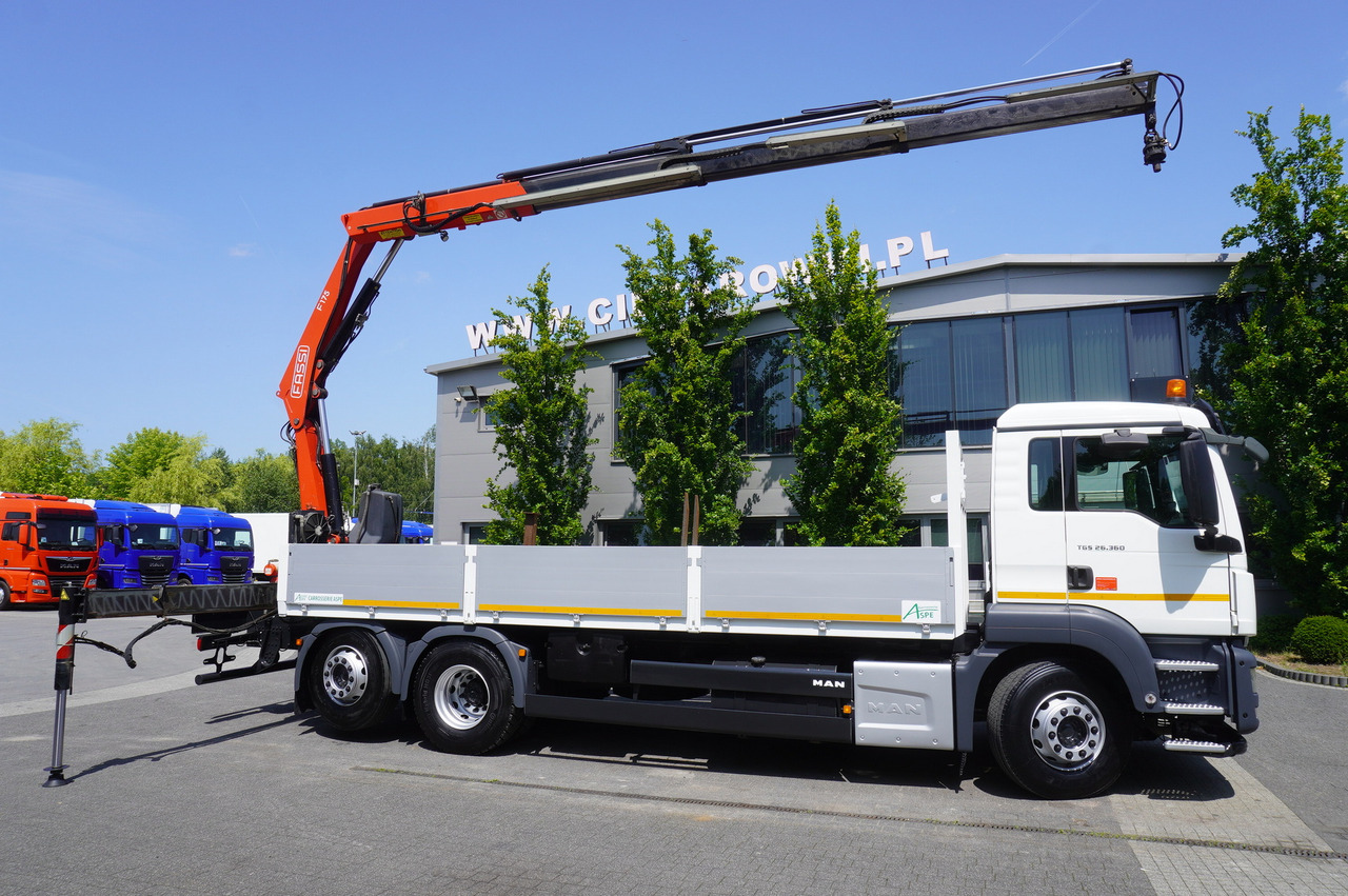 MAN TGS 26.360 Flatbed / Fassi F175 7.7 T / steered 3rd axle - Truk derek: gambar 4 MAN TGS 26.360 Flatbed / Fassi F175 7.7 T / steered 3rd axle - Truk derek: gambar 4