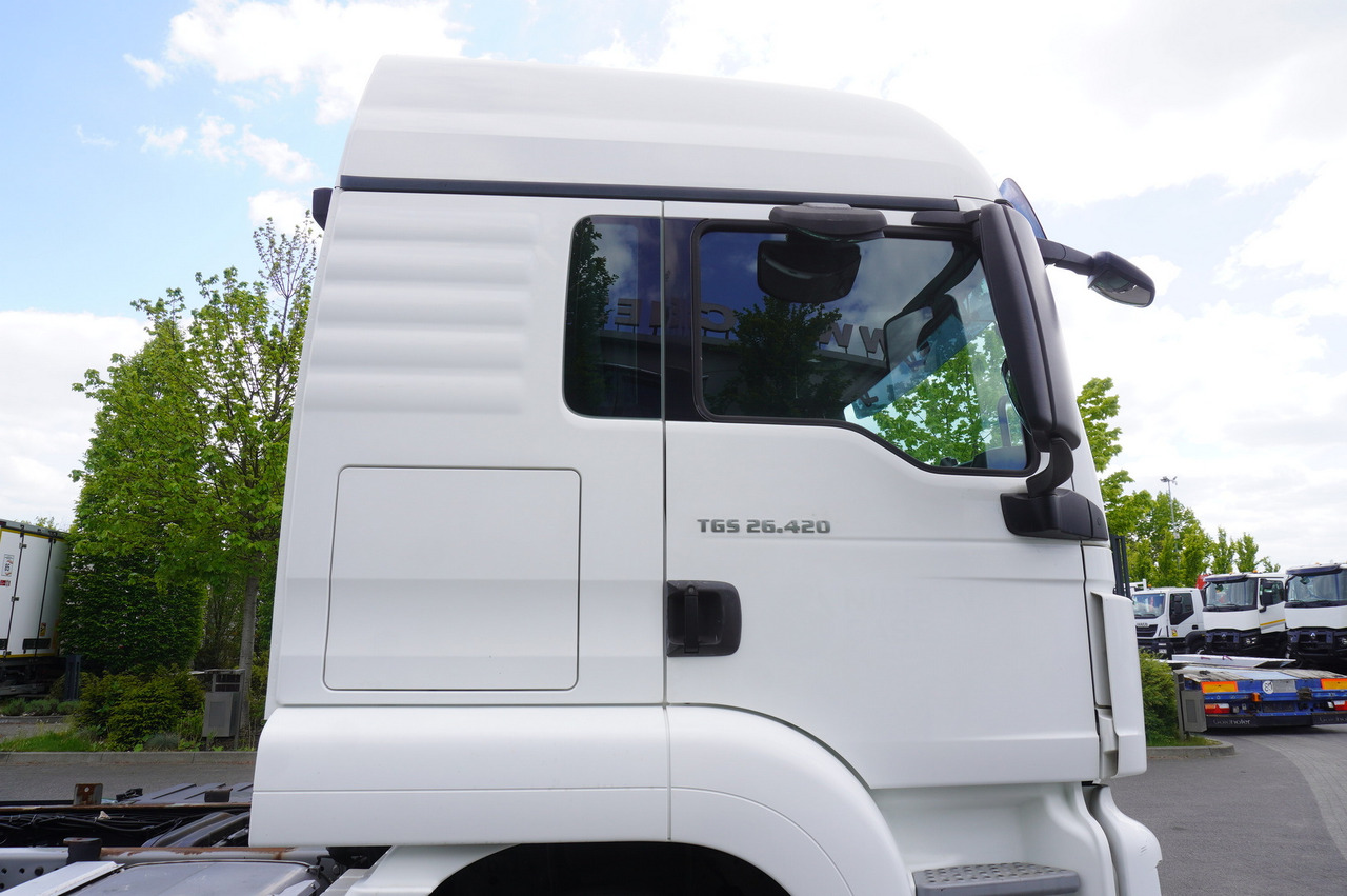 Truk sasis MAN TGS 26.420 / 7.5 m chassis / 14.5 t load cap. / Sleeping cab: gambar 12