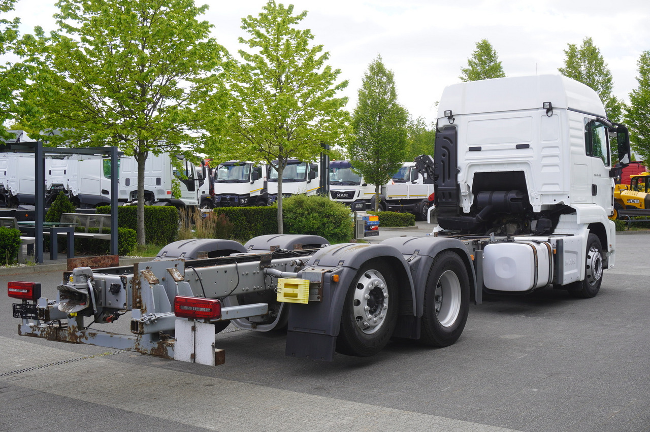 MAN TGS 26.420 / 7.5 m chassis / 14.5 t load cap. / Sleeping cab - Truk sasis: gambar 4 MAN TGS 26.420 / 7.5 m chassis / 14.5 t load cap. / Sleeping cab - Truk sasis: gambar 4