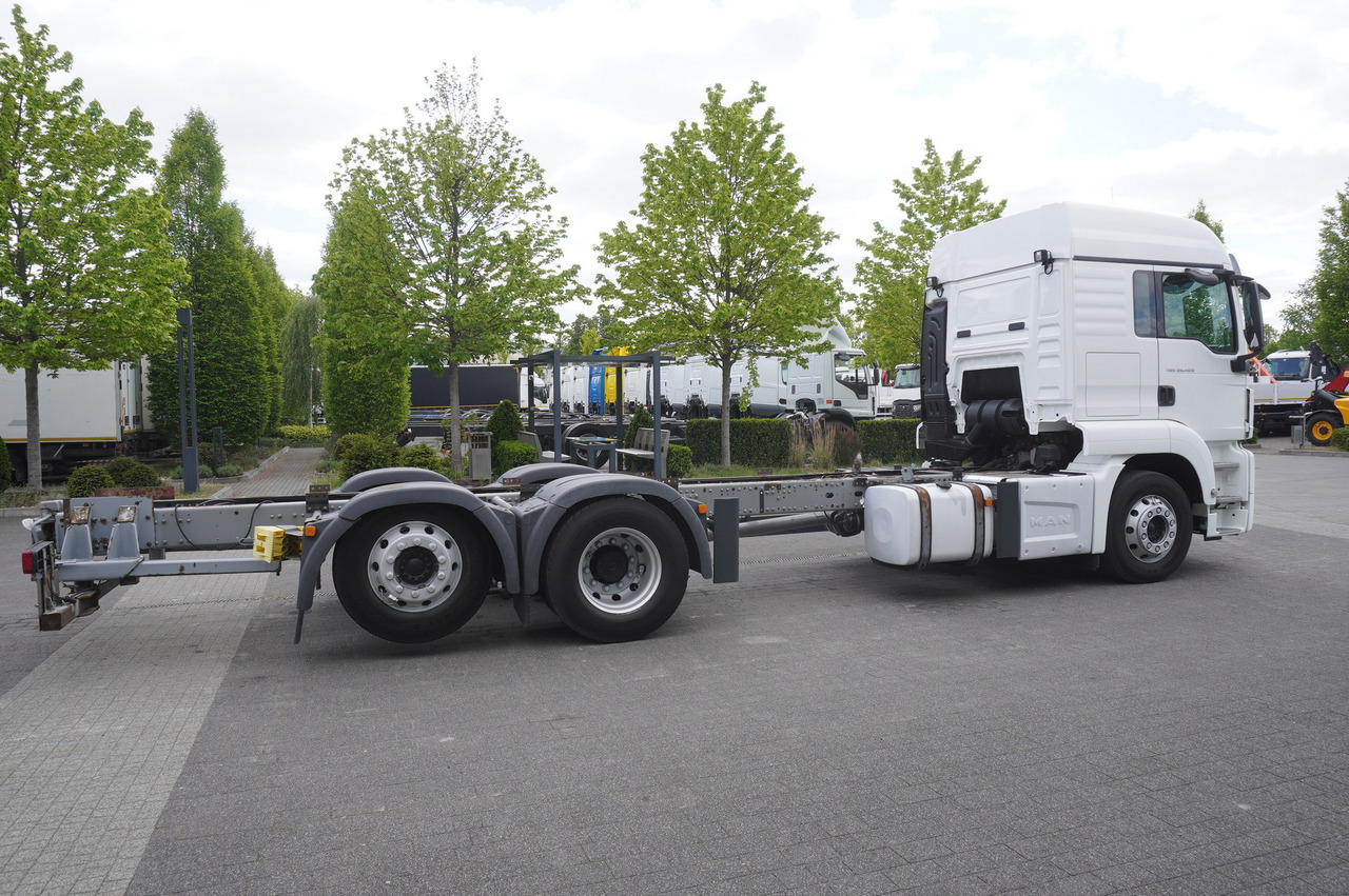 MAN TGS 26.420 / 7.5 m chassis / 14.5 t load cap. / Sleeping cab - Truk sasis: gambar 5 MAN TGS 26.420 / 7.5 m chassis / 14.5 t load cap. / Sleeping cab - Truk sasis: gambar 5