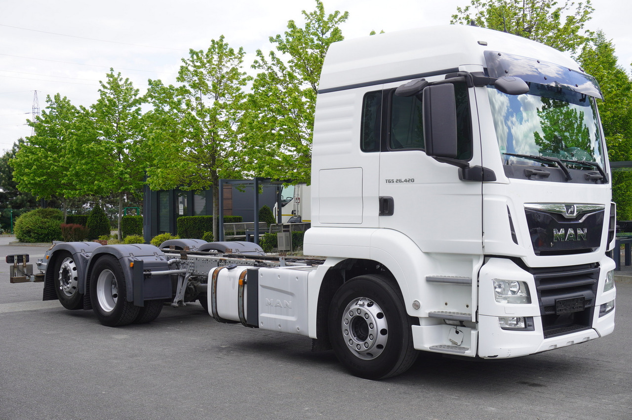 Truk sasis MAN TGS 26.420 / 7.5 m chassis / 14.5 t load cap. / Sleeping cab: gambar 6