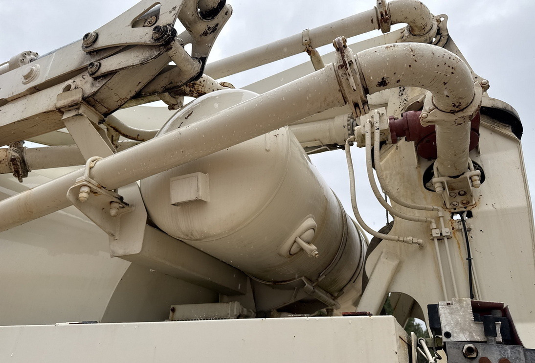 Truk pompa beton MAN TGS 32.400 8x4 Concrete Mixer Pump truck / 426 MTH !!! / 18 meters: gambar 17