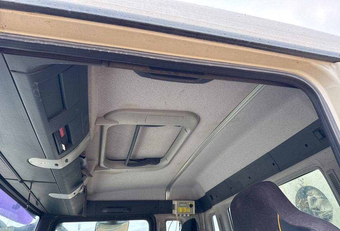 Truk pompa beton MAN TGS 32.400 8x4 Concrete Mixer Pump truck / 426 MTH !!! / 18 meters: gambar 27 Truk pompa beton MAN TGS 32.400 8x4 Concrete Mixer Pump truck / 426 MTH !!! / 18 meters: gambar 27