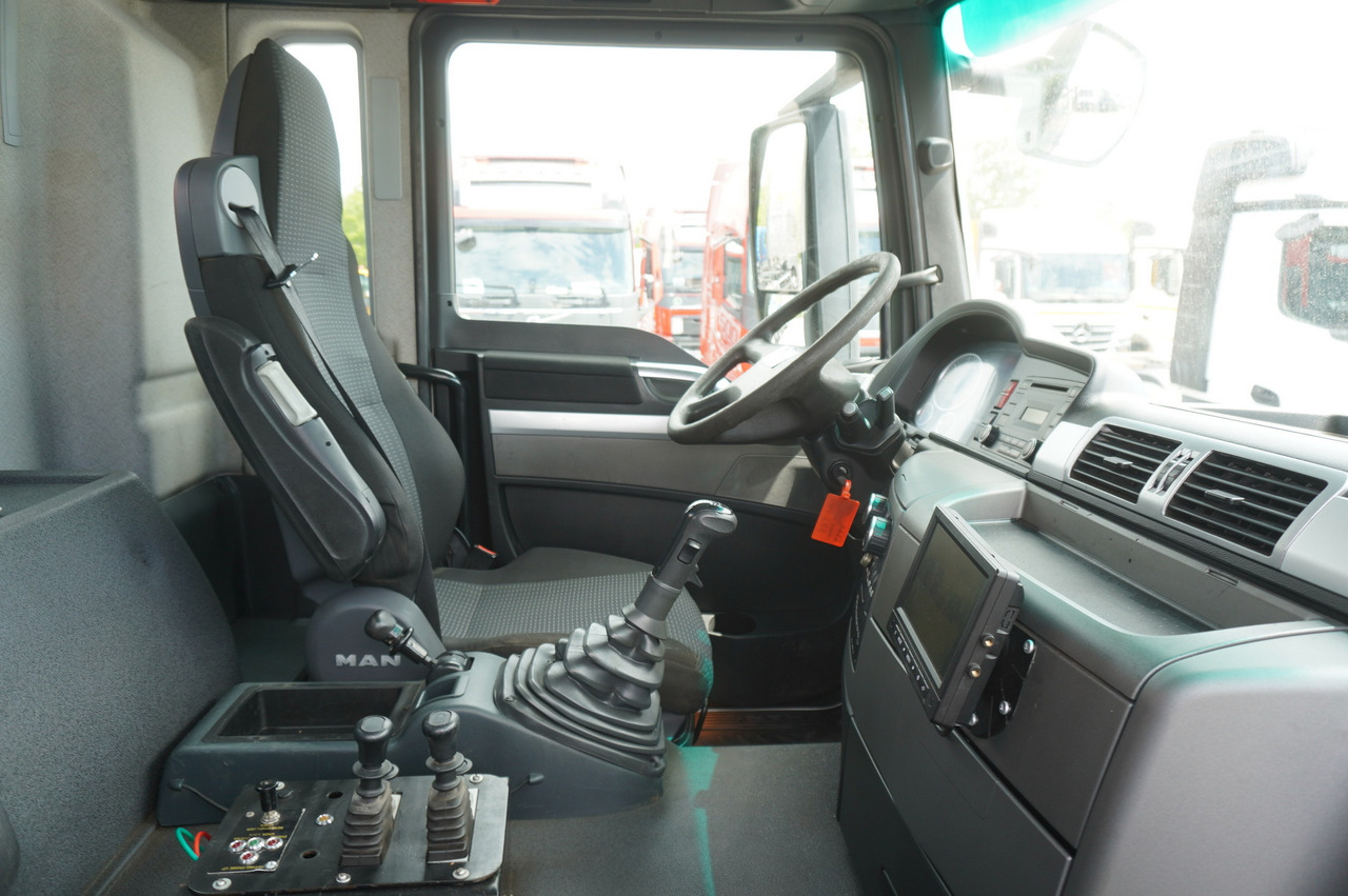 Leasing MAN TGS 35.400 8 × 4 E5 / HYVA HOOK LIFT 32.56 SE / Septic barrel 13000 L MAN TGS 35.400 8 × 4 E5 / HYVA HOOK LIFT 32.56 SE / Septic barrel 13000 L: gambar 28