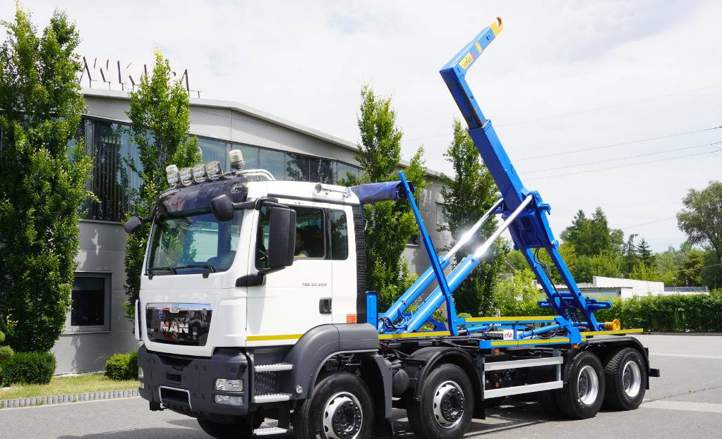 MAN TGS 35.400 8×4 HYVA LIFT 32.56 SE hooklift - Hook lift: gambar 1 MAN TGS 35.400 8×4 HYVA LIFT 32.56 SE hooklift - Hook lift: gambar 1