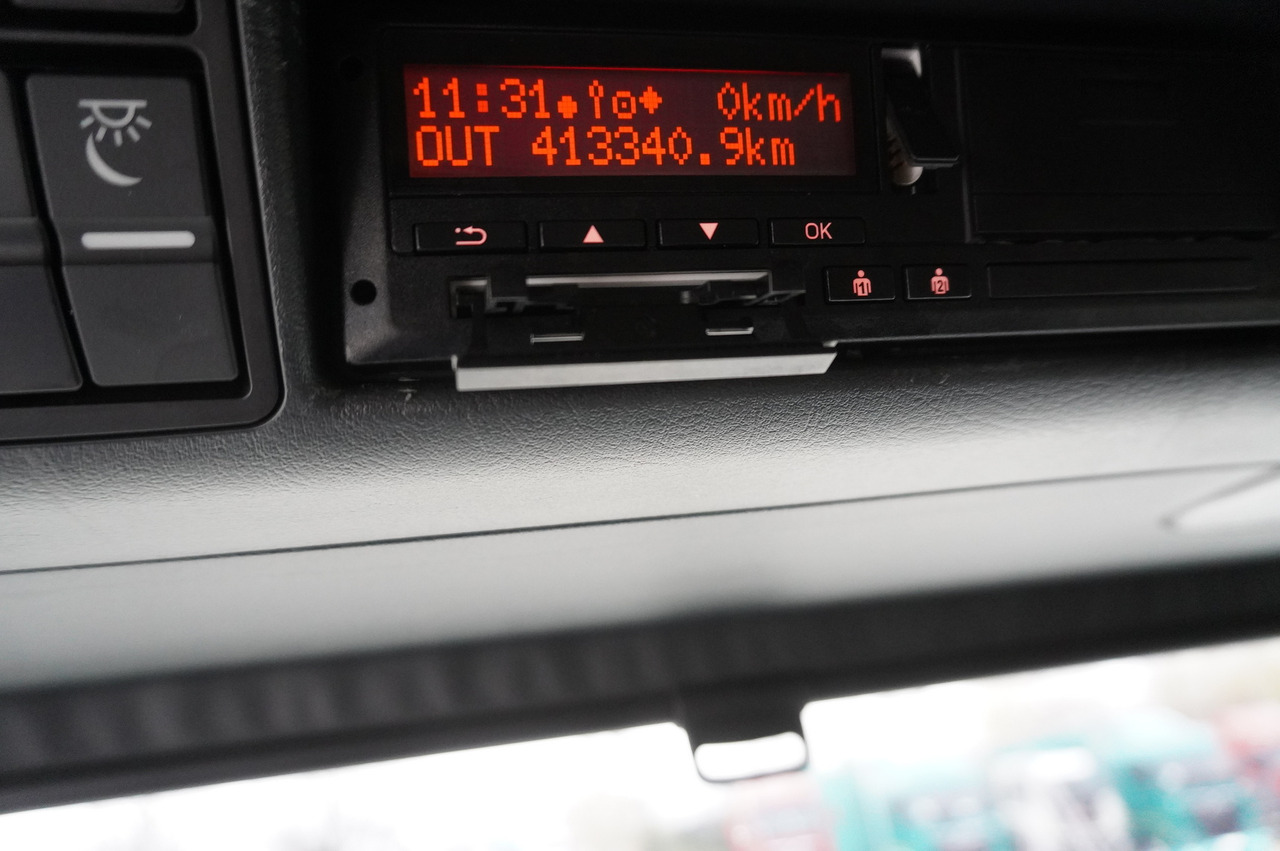 MAN TGS 35.420 8×2 / Chassis 6.4 m / 3 steered axles / 2 units - Truk sasis: gambar 3 MAN TGS 35.420 8×2 / Chassis 6.4 m / 3 steered axles / 2 units - Truk sasis: gambar 3