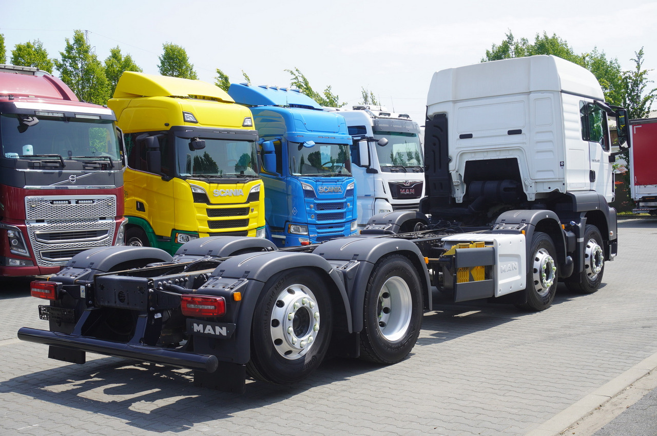 MAN TGS 35.420 8x2 / Chassis 6.4 m / 3 steered axles - Truk derek: gambar 5 MAN TGS 35.420 8x2 / Chassis 6.4 m / 3 steered axles - Truk derek: gambar 5