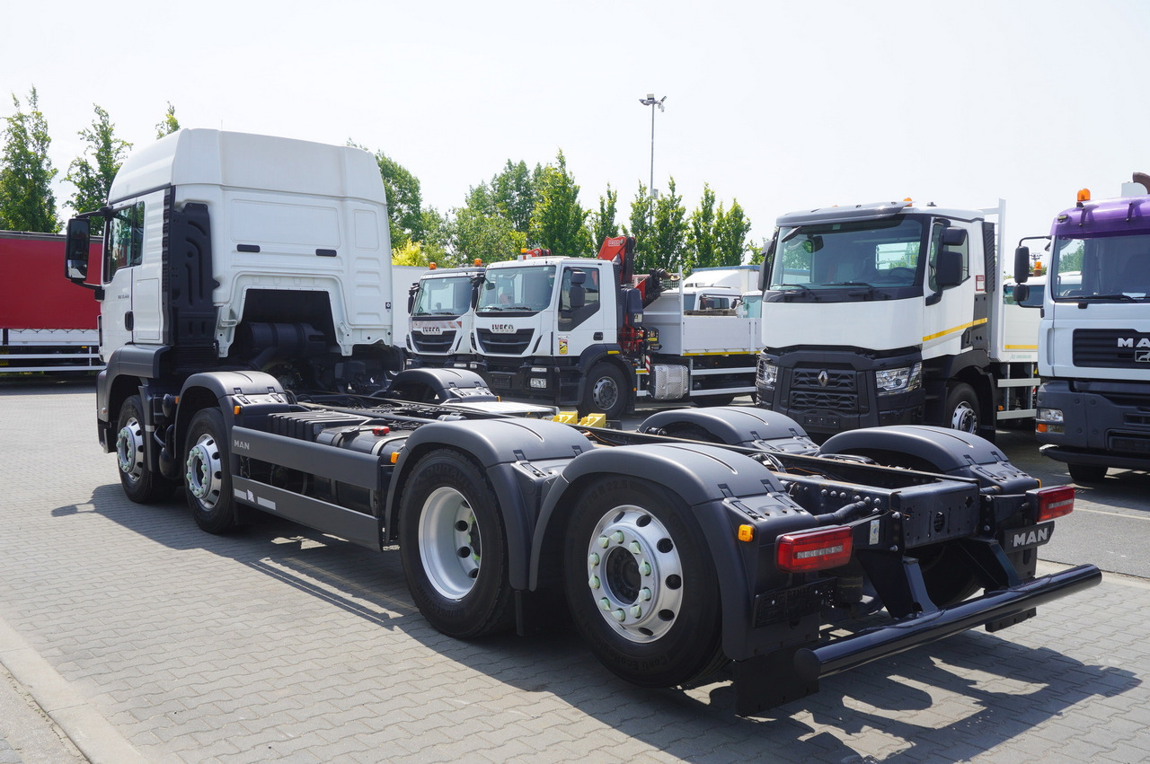 MAN TGS 35.420 8x2 / Chassis 6.4 m / 3 steered axles - Truk sasis: gambar 4 MAN TGS 35.420 8x2 / Chassis 6.4 m / 3 steered axles - Truk sasis: gambar 4