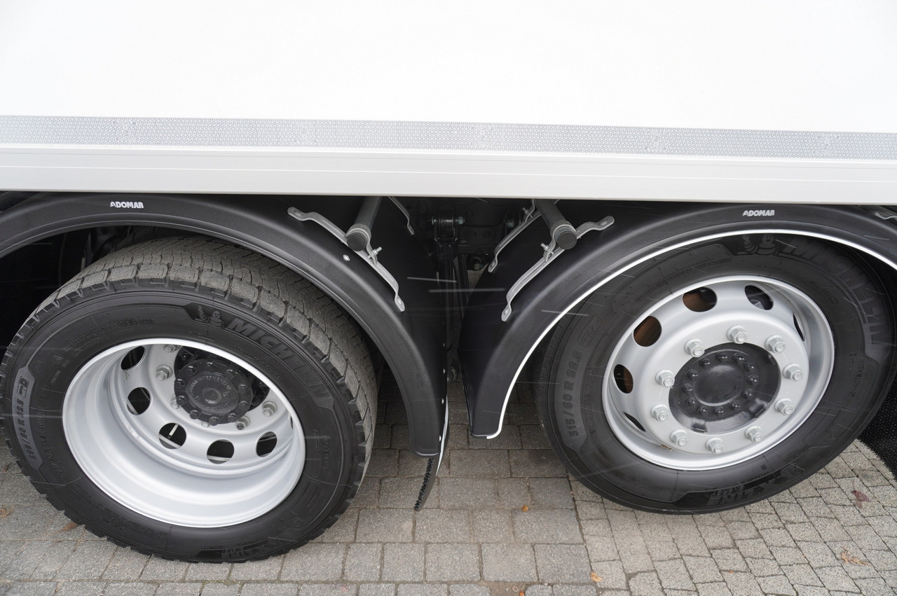 Truk berpendingin baru MAN TGX 26.400 / IGLOOCAR 20 pallets /  Carrier Supra 1250 Silent: gambar 14