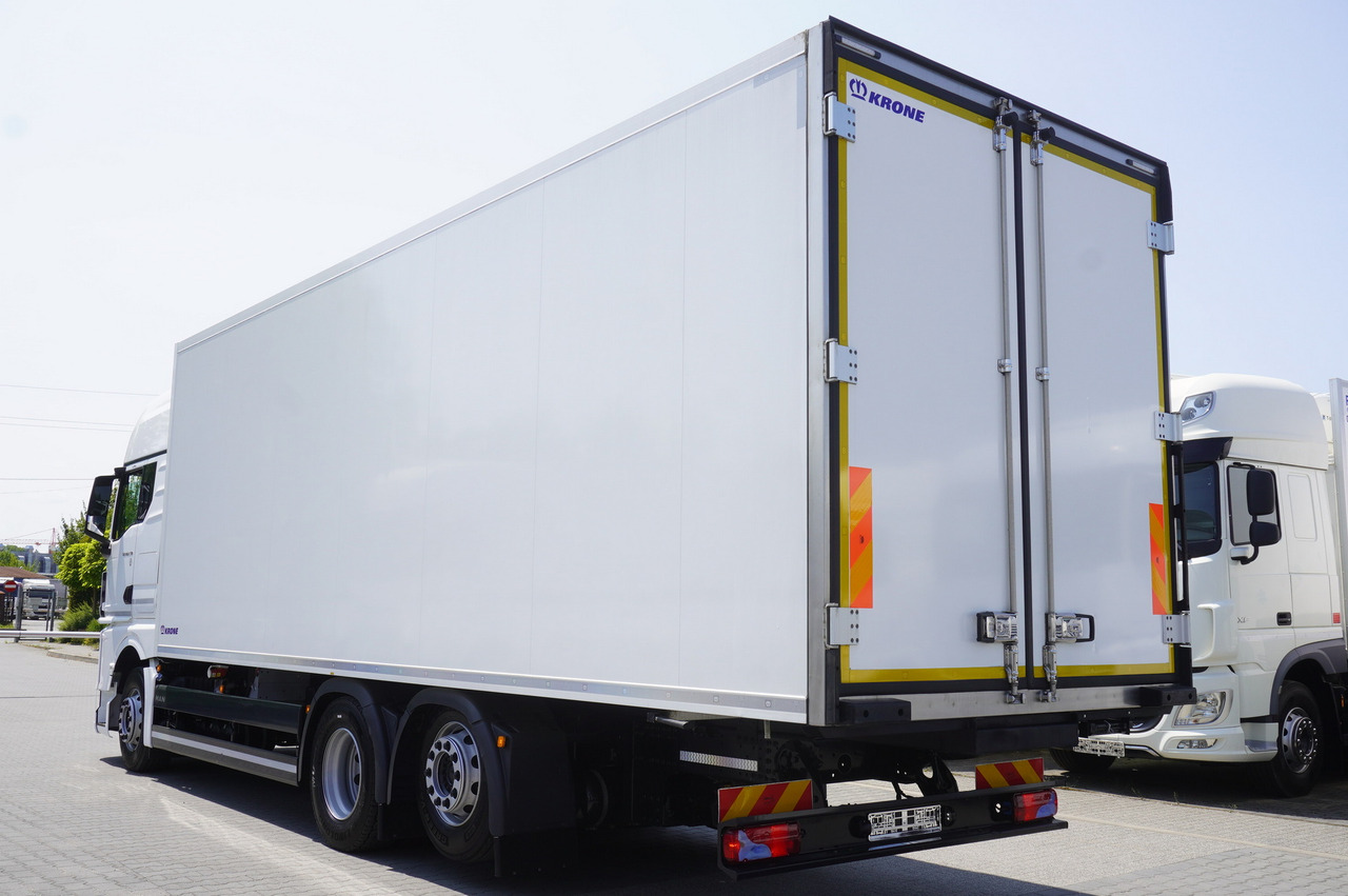 MAN TGX 26.470 / 2022 / Krone Refrigerator 40 EPAL Multitemp Dopplestock / Carrier Supra 950 MT - Truk berpendingin: gambar 4 MAN TGX 26.470 / 2022 / Krone Refrigerator 40 EPAL Multitemp Dopplestock / Carrier Supra 950 MT - Truk berpendingin: gambar 4