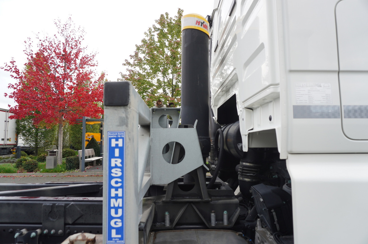 MAN TGX 26.470 6x2 COINTAINERKIPPER HYVA HIRMSCHLING / 200 tho. km! - Pengangkut kontainer/ Container truck: gambar 2 MAN TGX 26.470 6x2 COINTAINERKIPPER HYVA HIRMSCHLING / 200 tho. km! - Pengangkut kontainer/ Container truck: gambar 2