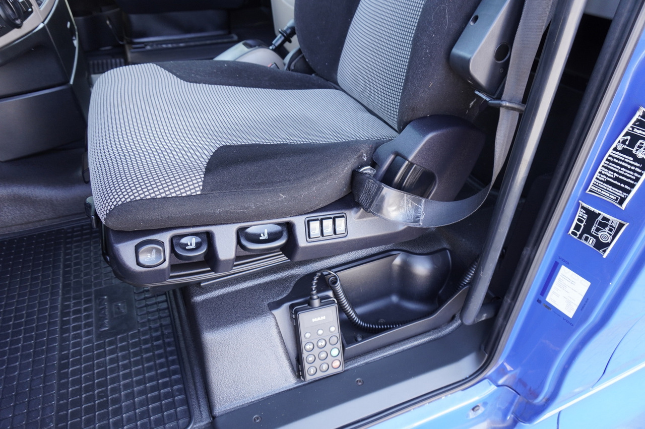 Leasing MAN TGX 26.500 E6 XXL / Schmitz 19 pallets / Thermoking / steering axle MAN TGX 26.500 E6 XXL / Schmitz 19 pallets / Thermoking / steering axle: gambar 34 Leasing MAN TGX 26.500 E6 XXL / Schmitz 19 pallets / Thermoking / steering axle MAN TGX 26.500 E6 XXL / Schmitz 19 pallets / Thermoking / steering axle: gambar 34