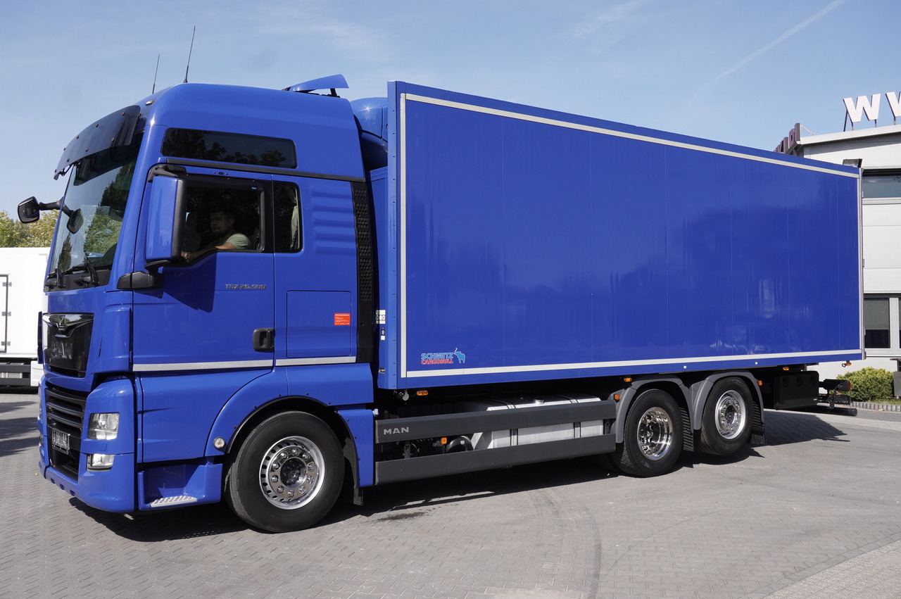 MAN TGX 26.500 E6 XXL / Schmitz 19 pallets / Thermoking / steering axle - Truk berpendingin: gambar 2 MAN TGX 26.500 E6 XXL / Schmitz 19 pallets / Thermoking / steering axle - Truk berpendingin: gambar 2