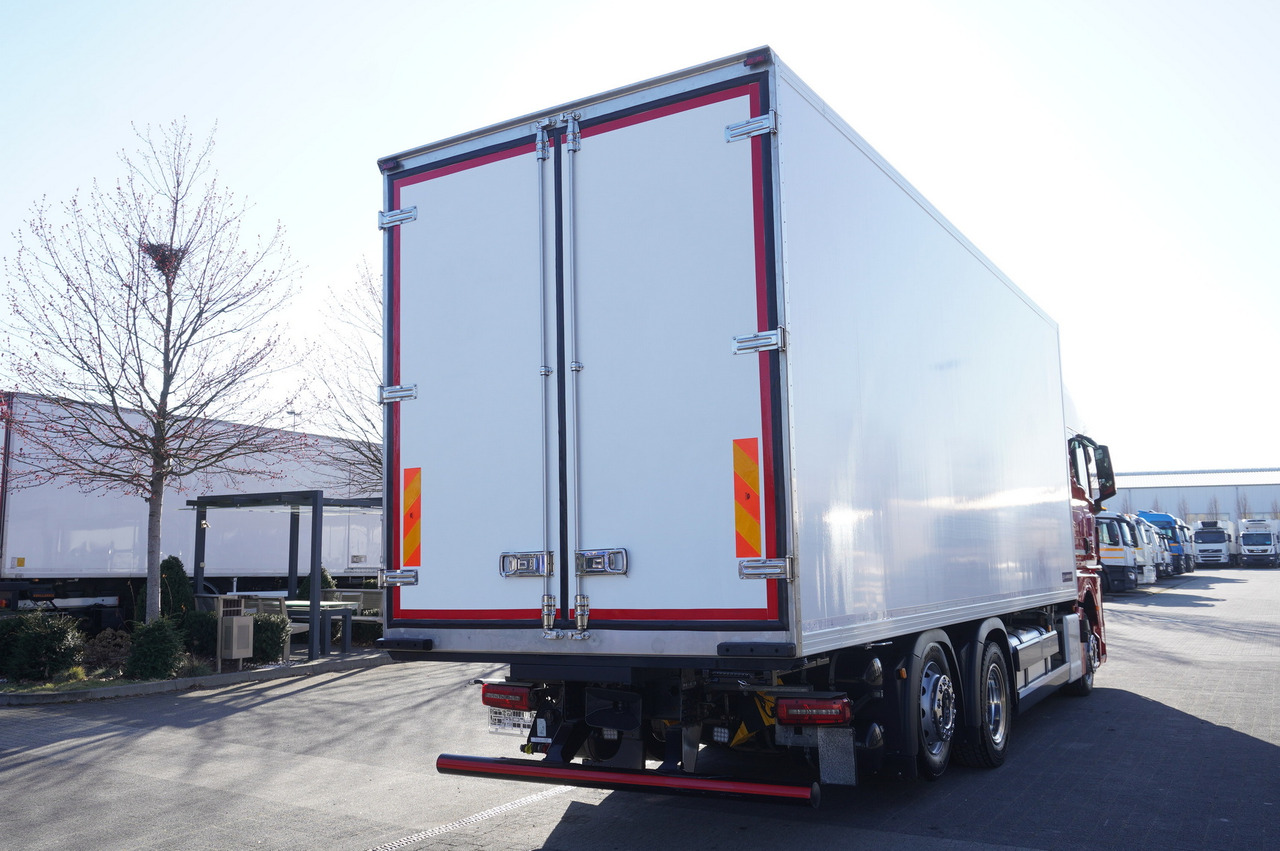 MAN TGX 26.510 / 2022 / New Lamberet refrigerator bitemperature/ Carrier Supra 1150 MT / 4 units - Truk berpendingin: gambar 4 MAN TGX 26.510 / 2022 / New Lamberet refrigerator bitemperature/ Carrier Supra 1150 MT / 4 units - Truk berpendingin: gambar 4