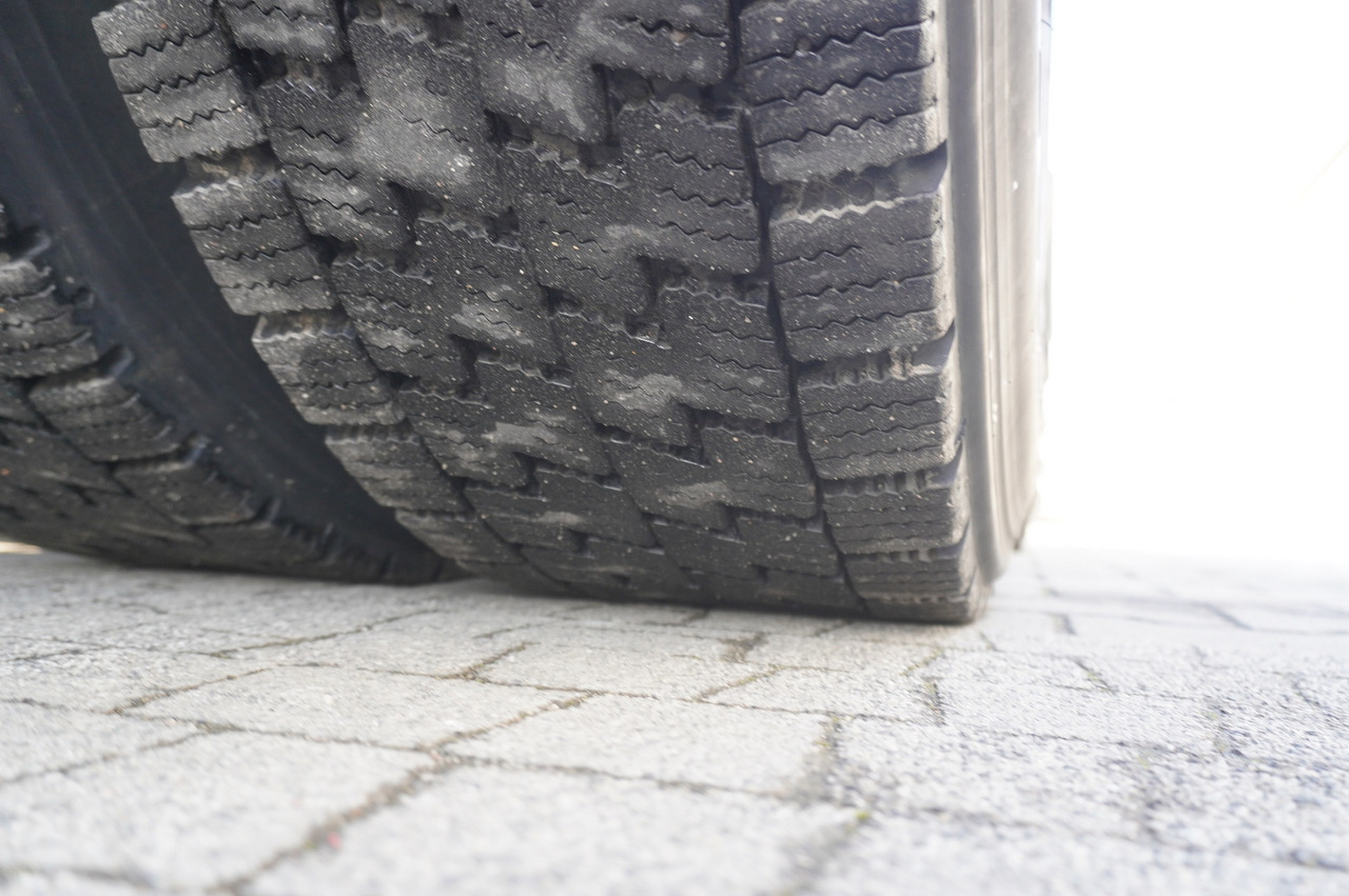 Leasing MAN TGX 35.580 E6 8x4/4 - 8.8m chassis frame MAN TGX 35.580 E6 8x4/4 - 8.8m chassis frame: gambar 12 Leasing MAN TGX 35.580 E6 8x4/4 - 8.8m chassis frame MAN TGX 35.580 E6 8x4/4 - 8.8m chassis frame: gambar 12