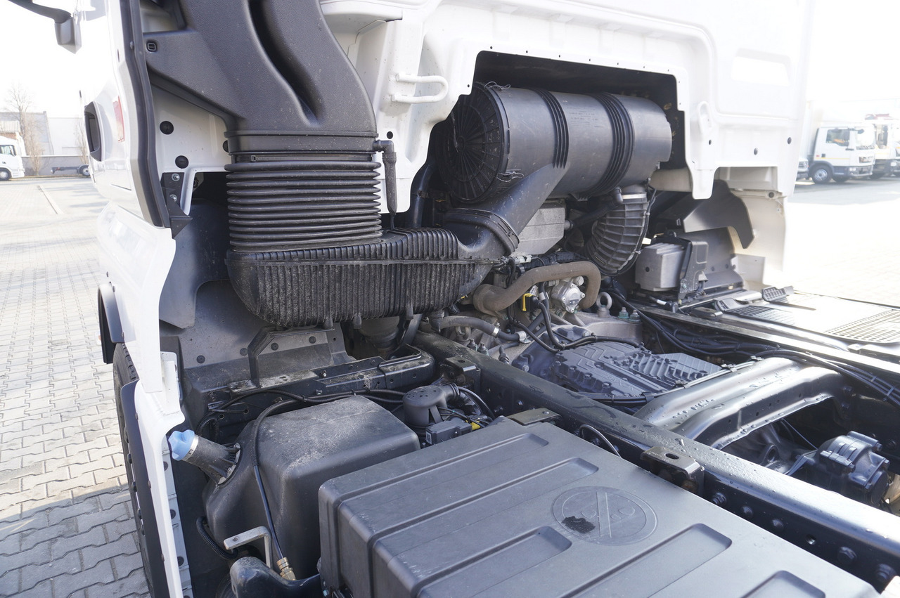 Leasing MAN TGX 35.580 E6 8x4/4 - 8.8m chassis frame MAN TGX 35.580 E6 8x4/4 - 8.8m chassis frame: gambar 9 Leasing MAN TGX 35.580 E6 8x4/4 - 8.8m chassis frame MAN TGX 35.580 E6 8x4/4 - 8.8m chassis frame: gambar 9